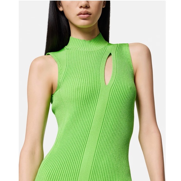 VERSACE💕Sleeveless Slash Midi-Dress in Spring Green - Picture 4 of 14
